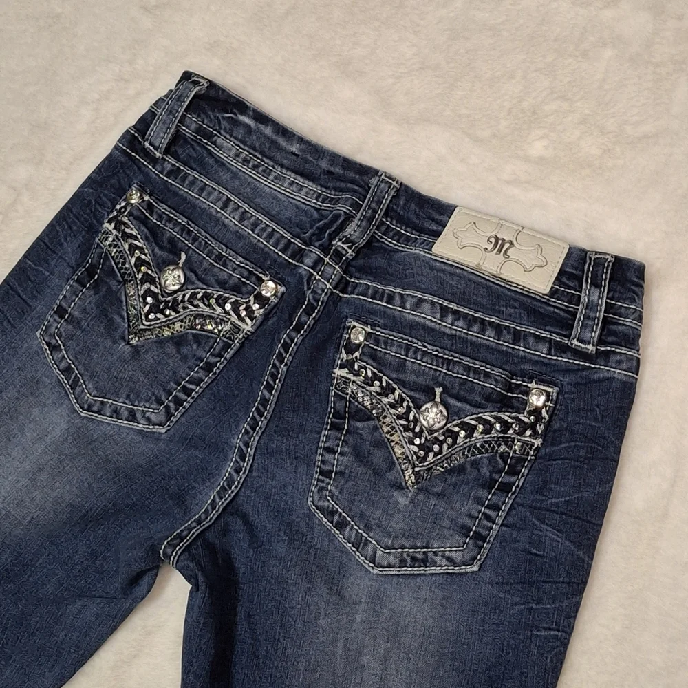 Miss Me Easy Straight Embellished Mid-Rise Blue Jeans Women Size 28 - Picture 8 of 16